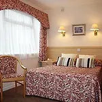 Beachcombers Hotel 3*
