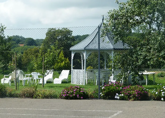 Beachcombers Hotel Grouville