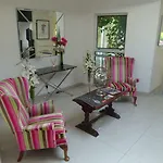 Beachcombers Hotel Grouville