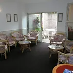 Hotel Beachcombers 3*