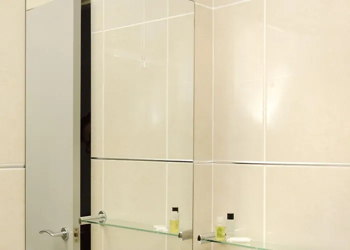 Otel Beachcombers 3*